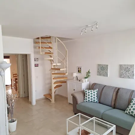 Atico Fresco Y Luminoso Con Aparcamiento Privado Lägenhet Nerja