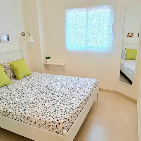 Atico Fresco Y Luminoso Con Aparcamiento Privado Lägenhet *