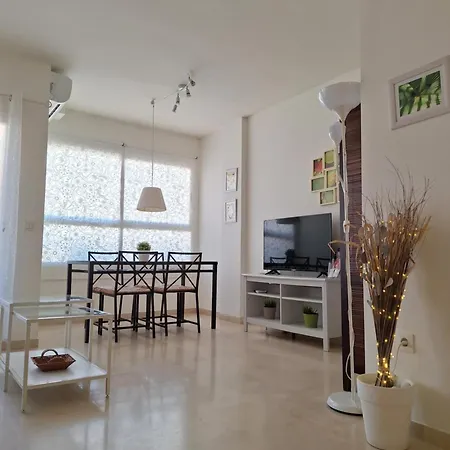 ático Fresco Y Luminoso Con Aparcamiento Privado * Nerja