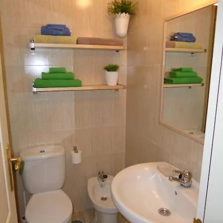 ático Fresco Y Luminoso Con Aparcamiento Privado *