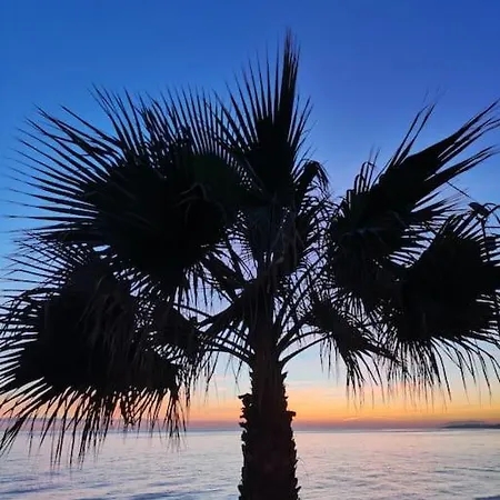 Atico Fresco Y Luminoso Con Aparcamiento Privado * Nerja