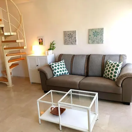 Atico Fresco Y Luminoso Con Aparcamiento Privado Nerja