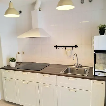 Апартаменти Atico Fresco Y Luminoso Con Aparcamiento Privado *