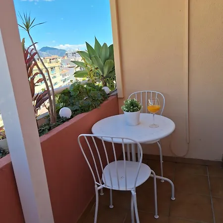 ático Fresco Y Luminoso Con Aparcamiento Privado Nerja