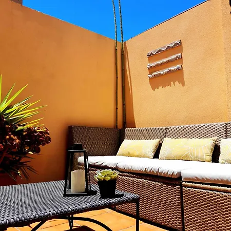 Atico Fresco Y Luminoso Con Aparcamiento Privado Appartement *