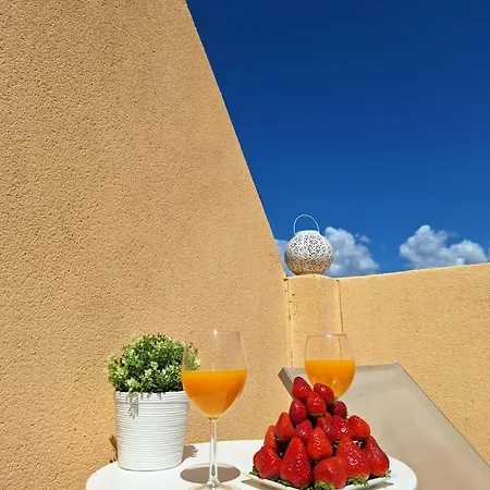 Atico Fresco Y Luminoso Con Aparcamiento Privado