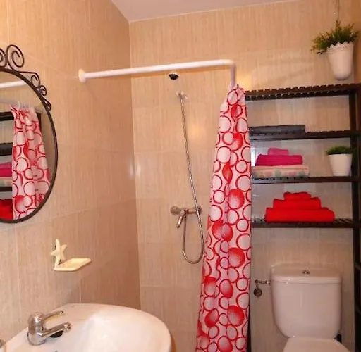 Atico Fresco Y Luminoso Con Aparcamiento Privado Apartment *