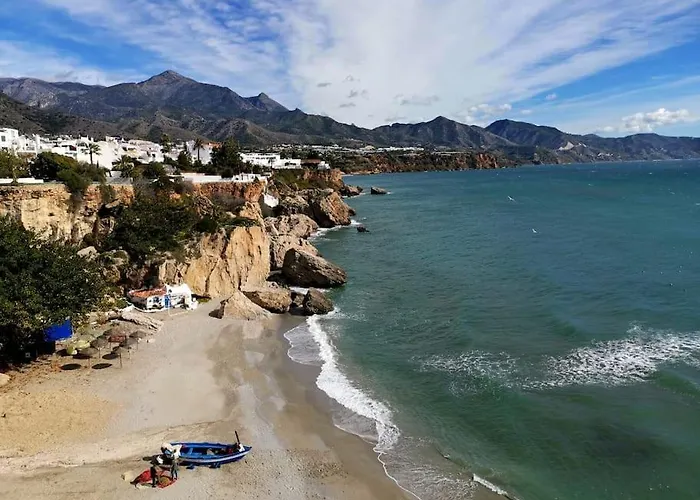 Atico Fresco Y Luminoso Con Aparcamiento Privado Apartment Nerja