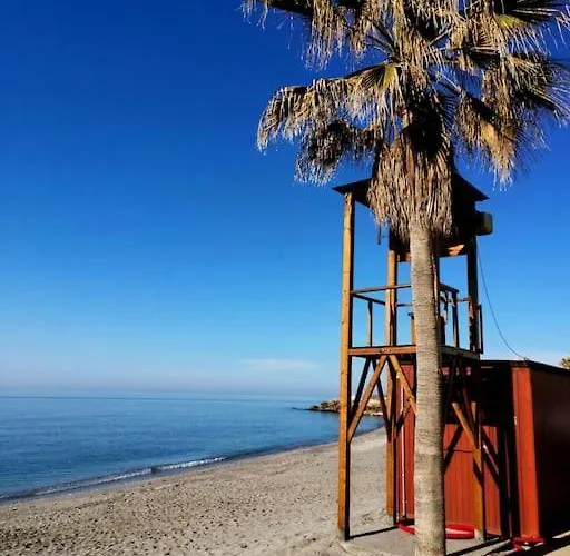 Atico Fresco Y Luminoso Con Aparcamiento Privado *