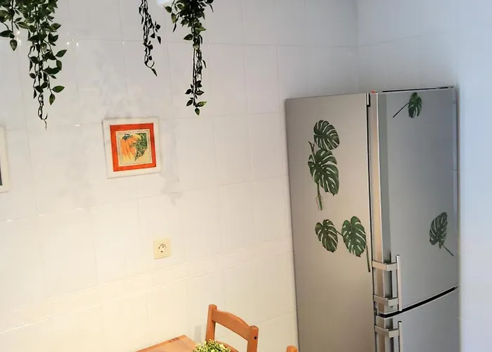 Atico Fresco Y Luminoso Con Aparcamiento Privado