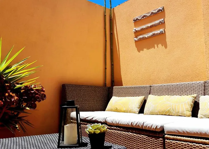 Atico Fresco Y Luminoso Con Aparcamiento Privado Apartment *