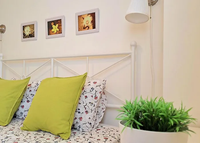 Atico Fresco Y Luminoso Con Aparcamiento Privado Apartment *