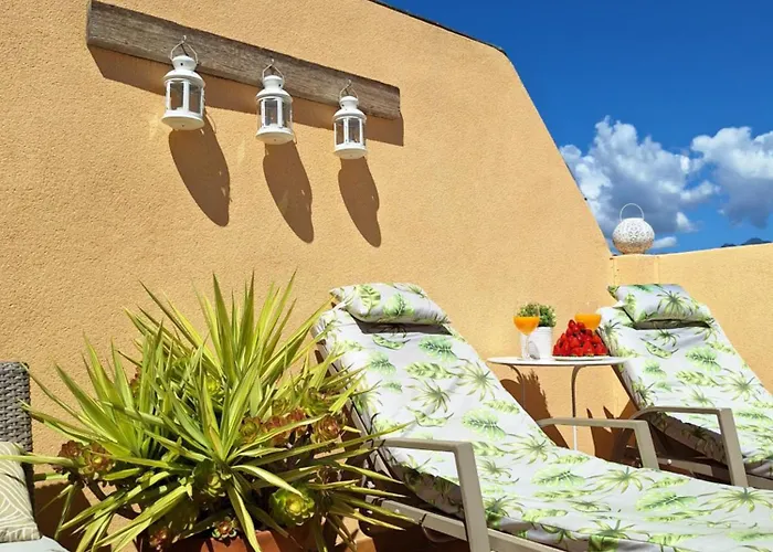 Apartmán Atico Fresco Y Luminoso Con Aparcamiento Privado *